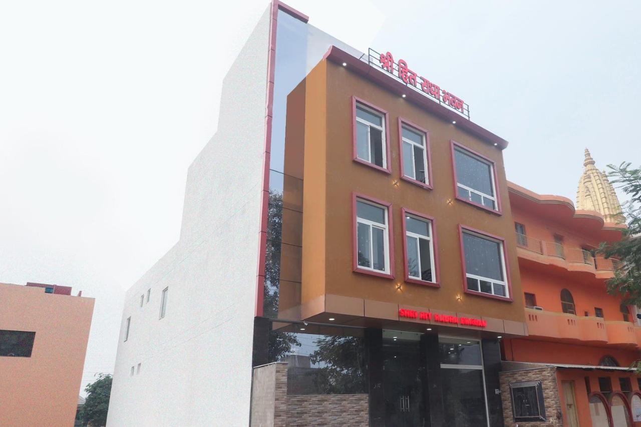 Oyo 67215 Shri Hit Radha Bhawan Hotel Vrindavan Luaran gambar